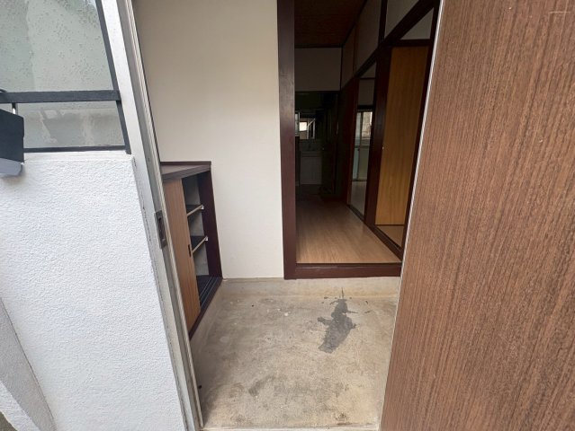 市川市曽谷戸建てⅡの玄関