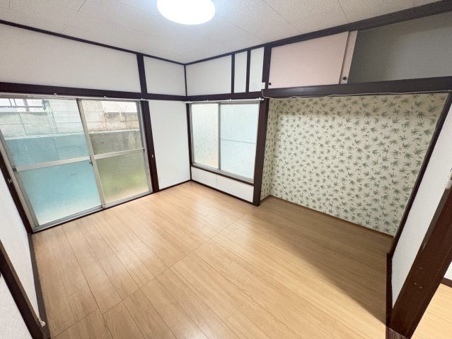 市川市曽谷戸建てⅡの居間・リビング
