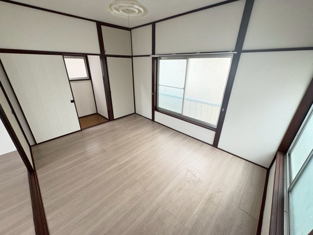 市川市曽谷戸建てⅡの居間・リビング