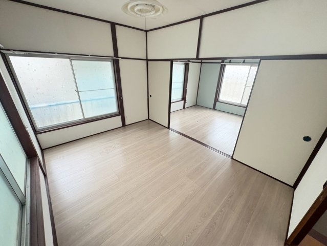 市川市曽谷戸建てⅡの居間・リビング