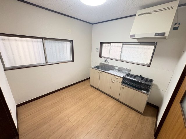 市川市曽谷戸建てⅡの居間・リビング