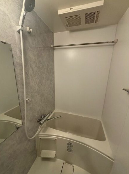 CREST TAPP金山の浴室