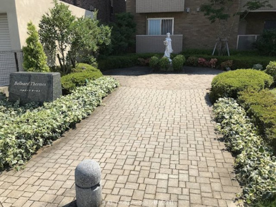 【エントランス】 | ベルナードサーモス