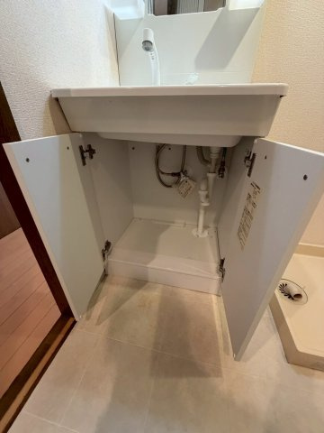 アビタシオン仁川の洗面所|スペースが確保できる洗面所です