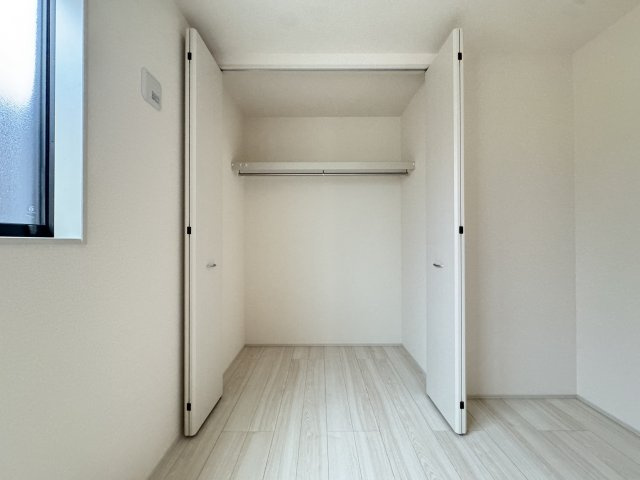 明石市材木町新築戸建の洋室