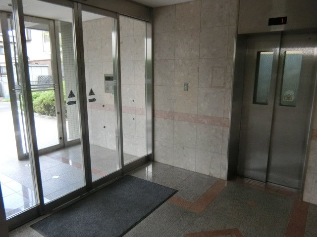 エクレールミシマの周辺