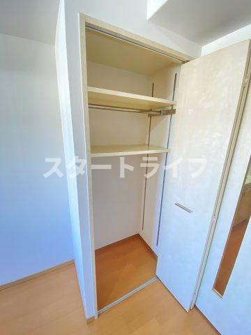 大阪市東淀川区西淡路２丁目の賃貸マンションの収納