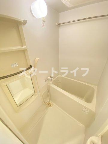 大阪市東淀川区西淡路２丁目の賃貸マンションの浴室