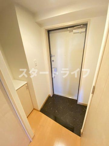 大阪市東淀川区西淡路２丁目の賃貸マンションの玄関