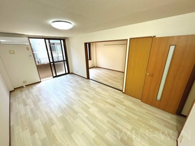 クレア一本木の居間・リビング
