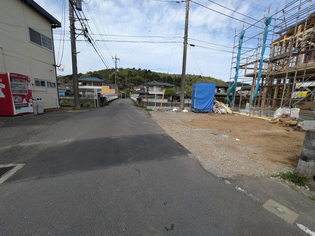 八王子市　川口町　新築一戸建て　７期の前面道路含む現地写真|～西側4ｍ道路に面しています～