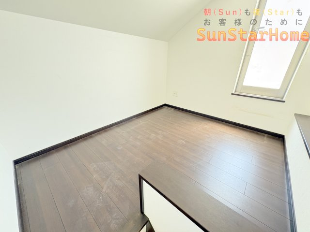 【サンスターホーム】羽村市羽西1丁目　リフォーム中古戸建の洋室
