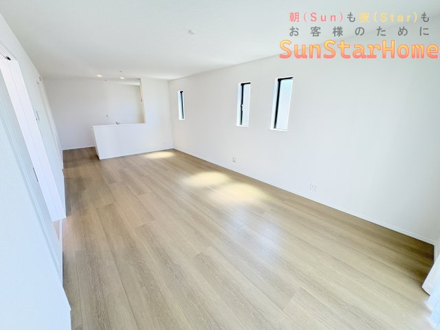 【サンスターホーム】青梅市新町5丁目　新築D号棟の居間・リビング