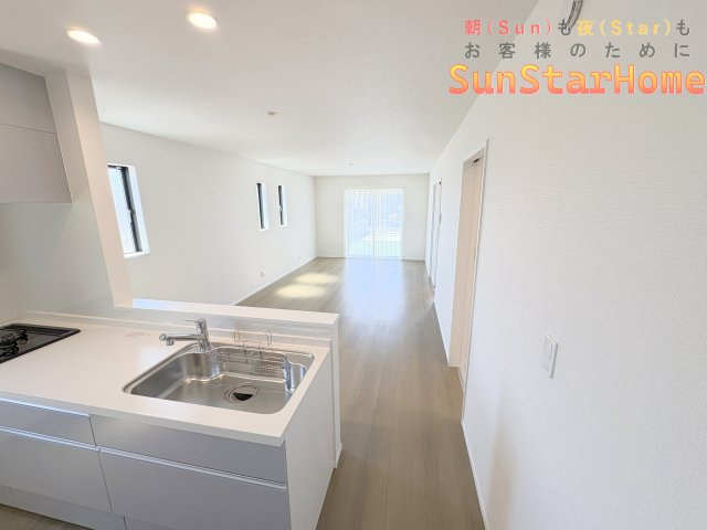 【サンスターホーム】青梅市新町5丁目　新築D号棟の居間・リビング