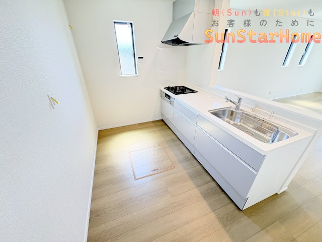 【サンスターホーム】青梅市新町5丁目　新築D号棟のキッチン