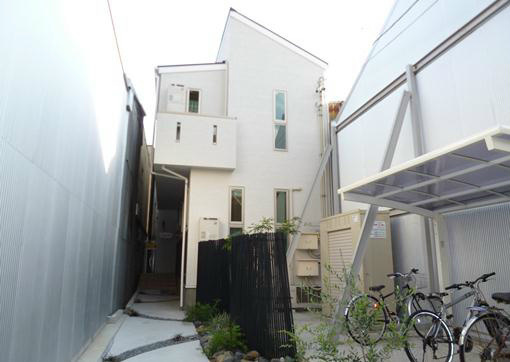 金山ＢＡＳＥ
