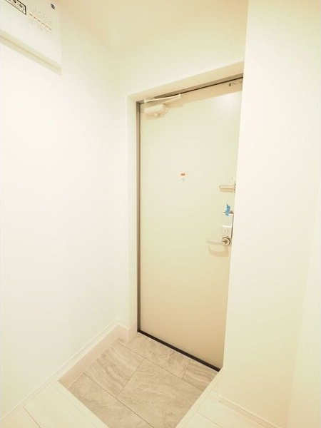 シャルム名古屋Ⅱの玄関