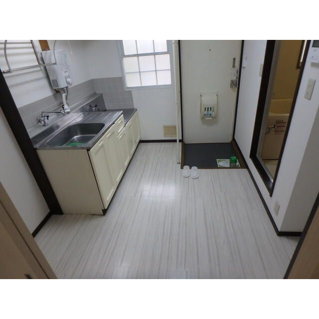 柏市今谷上町のアパートのキッチン