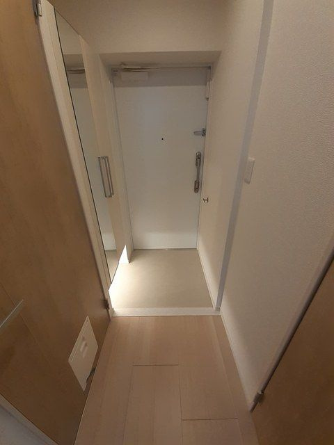スアヴィス舎人の玄関