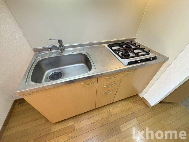 ネオメゾン小山B棟のキッチン|使いやすいキッチンです