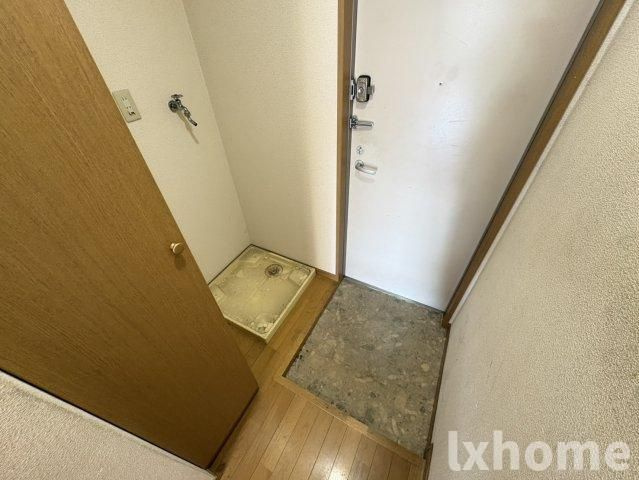 ネオメゾン小山B棟の玄関|毎日通る玄関はこちらです