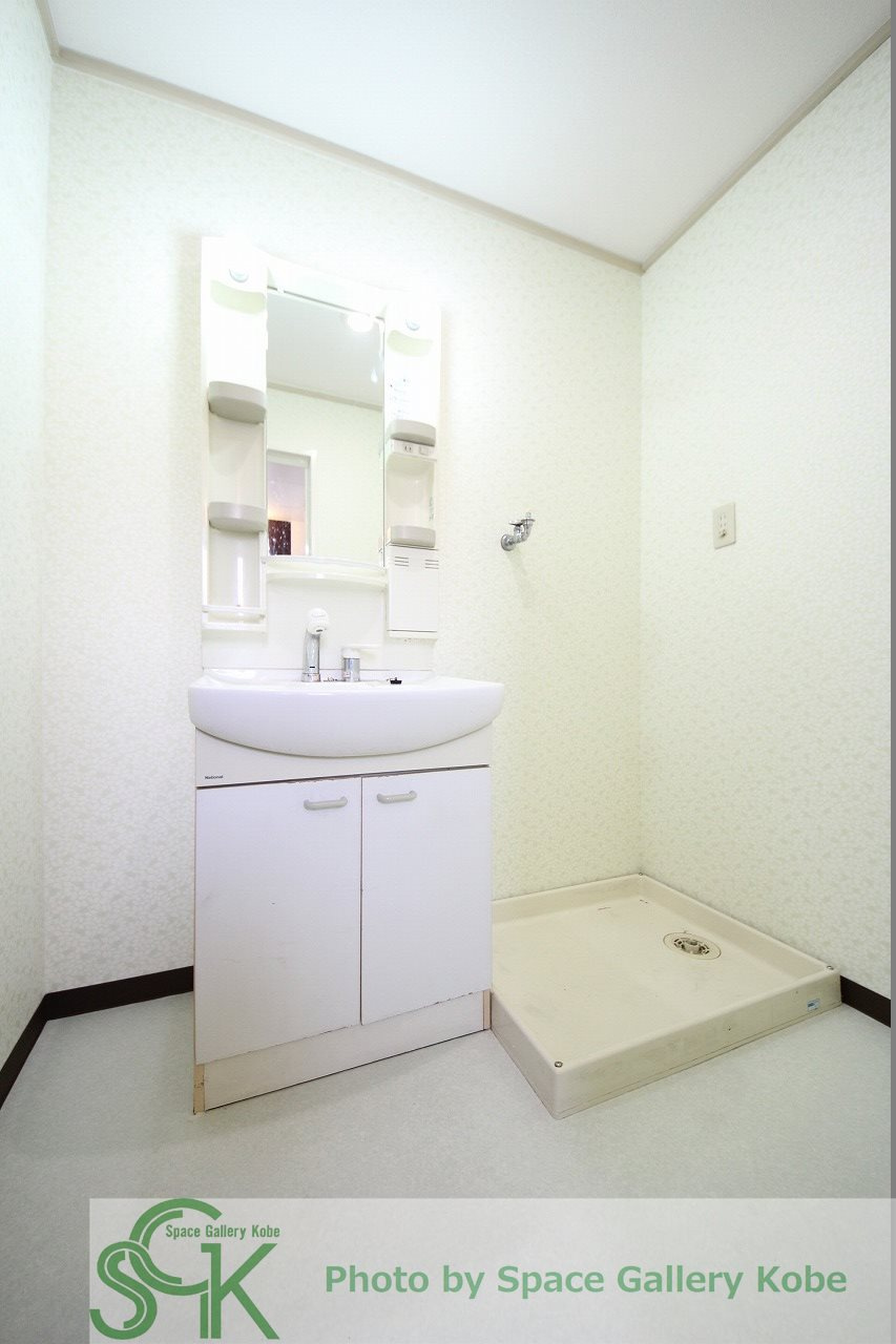 ファニータウン坂口の洗面所|※お部屋により仕様が異なる場合があります※