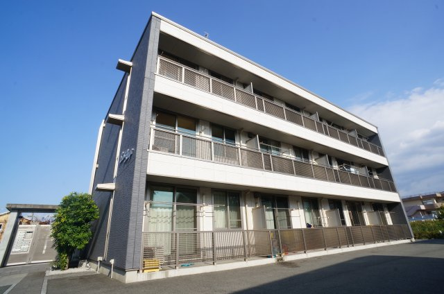 East　Stage