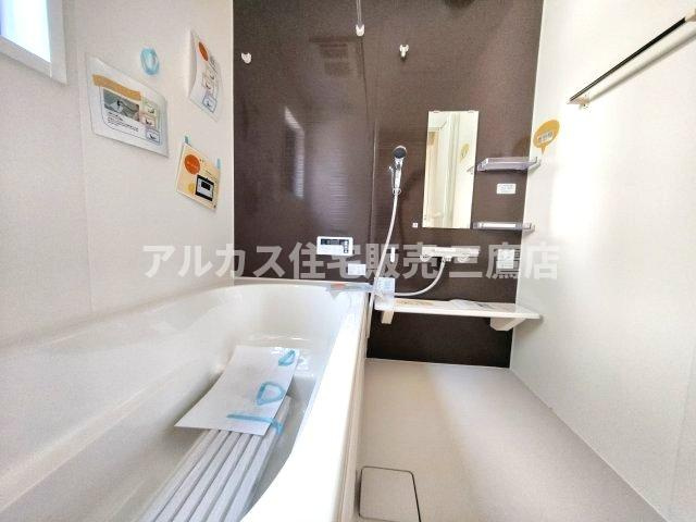 府中市小柳町2丁目　西武多摩川線　競艇場前駅　新築戸建の浴室