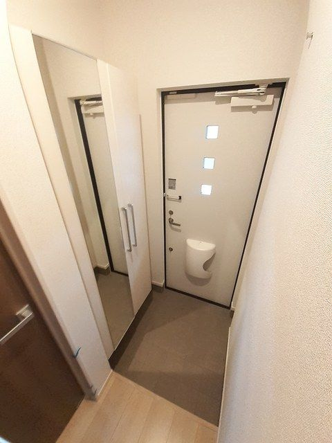 カレント　六笠の玄関