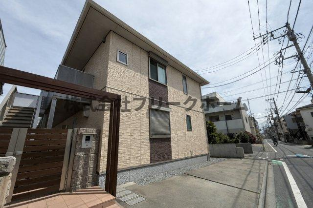 三鷹市井の頭４丁目の賃貸マンションの外観