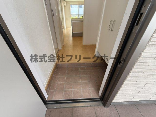 三鷹市井の頭４丁目の賃貸マンションの玄関