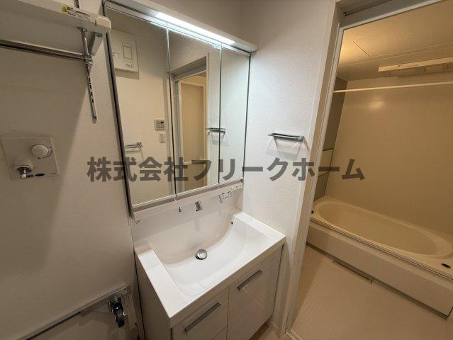 三鷹市井の頭４丁目の賃貸マンションの洗面所