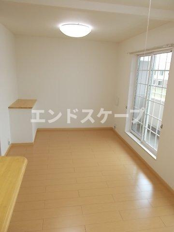 イースト　ウインドの居間・リビング|高崎、前橋のお部屋探しはエンドスケープまで！お客様の理想お聞かせ下さい♪