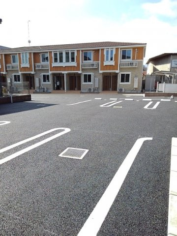 メゾンＫ・桜坂の駐車場