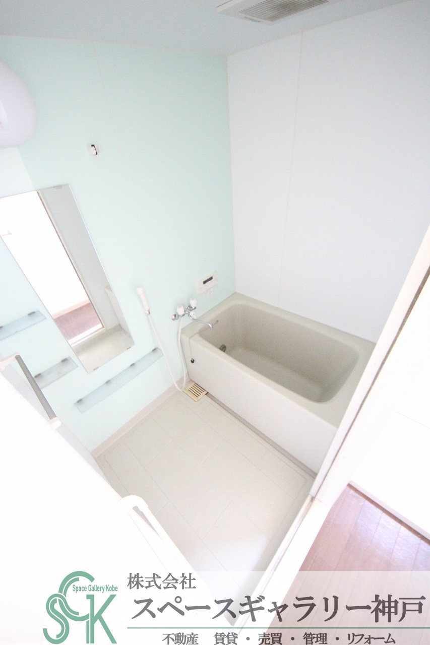 コーポ大津和の浴室|※同物件の別のお部屋の写真です※