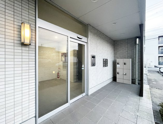 コンフォーティア沖浜のエントランス
