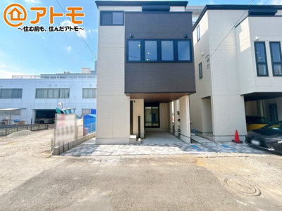 【駐車場】 | 三島市寿町Ⅱ　新築一戸建て　1号棟 | 前面道路は車通りが少なく安心♪