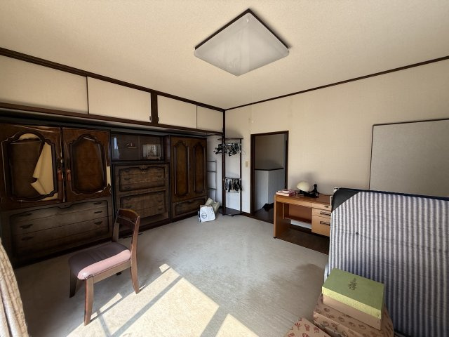 ～佐世保湾を望む～小佐世保町イッコダテの洋室