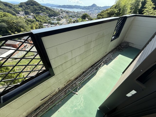 ～佐世保湾を望む～小佐世保町イッコダテのバルコニー