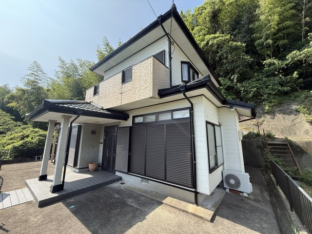 ～佐世保湾を望む～小佐世保町イッコダテの外観
