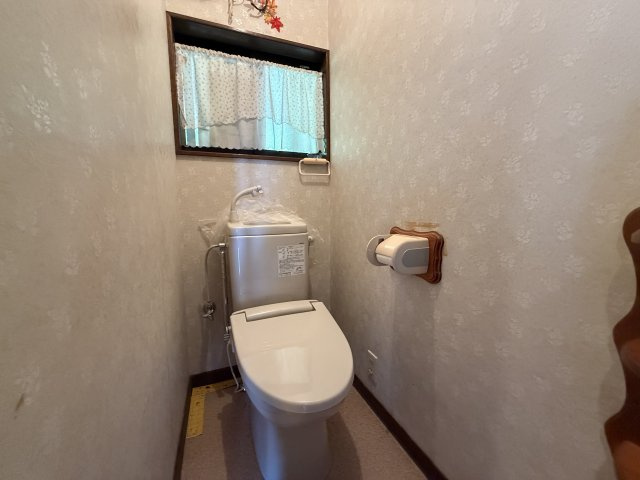 ～佐世保湾を望む～小佐世保町イッコダテのトイレ