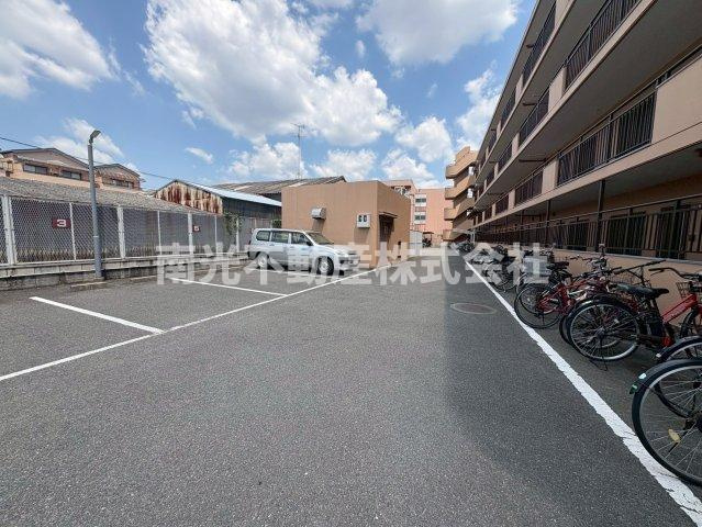 第２弥刀マンションの駐車場