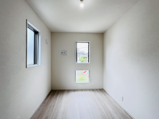 柏市東中新宿３丁目新築戸建（東中新宿２期）の洋室|5帖洋室