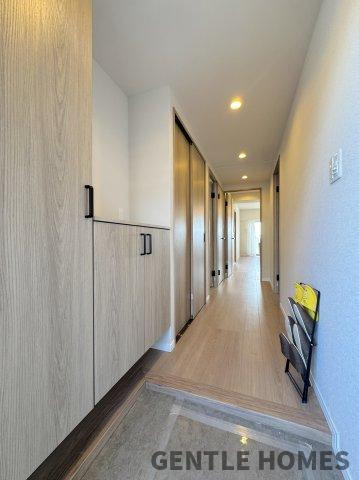 アンピール比恵南の玄関