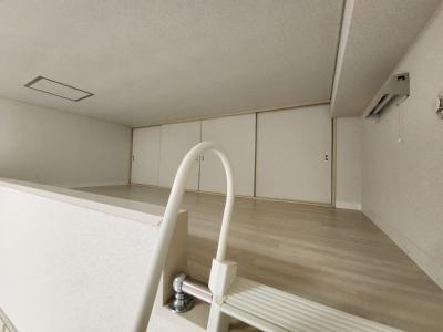 ヴィラ・サビーナ花園の子供部屋|ロフト