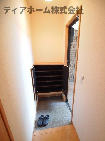 ヴィルヌーブB棟の玄関|毎日通る玄関はこちらです