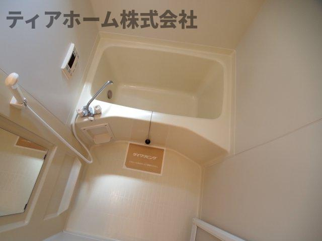 ヴィルヌーブB棟の浴室|日々の疲れを癒すお風呂付です