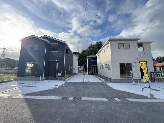 うるま市前原（全10棟）9号棟の外観|9号棟　駐車2台完備♪