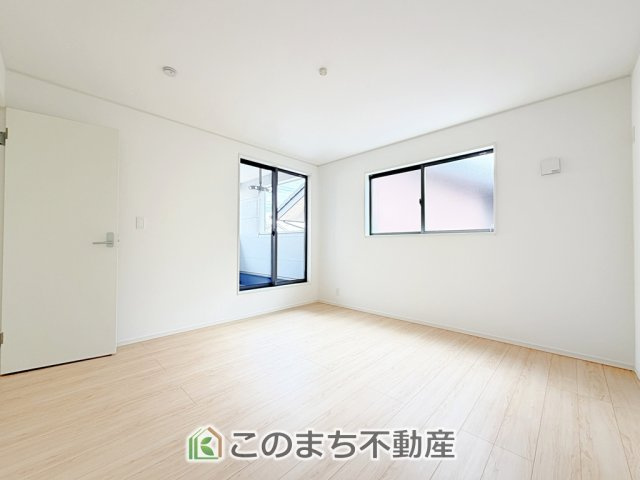 CRADLEGARDEN真岡市荒町第13の洋室|南向きで陽当たりの良い洋室♪風通しもよく快適です☆