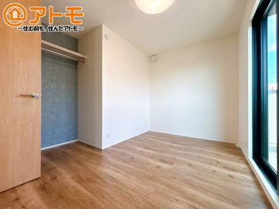 【子供部屋】 | 三島市寿町Ⅱ　新築一戸建て　2号棟 | 広々使える収納付きの洋室です♪